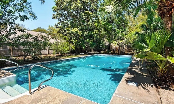 Gulf Breeze Apartment | Jack's Place-Gulf Brz-Pool-Close to Beaches