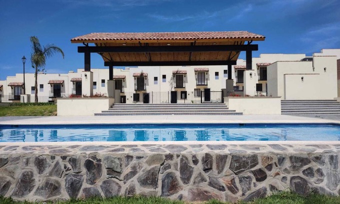 Tlajomulco de Zuniga House | Jackie House in Guadalajara Mexico