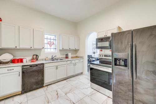 Sports Complex House | Jacksonville Home, Half-Mi to EverBank Stadium!