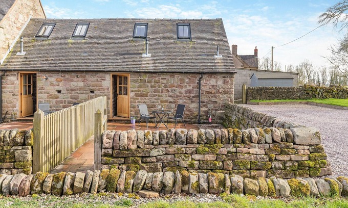 Cauldon Low Cottage | Jacob's Barn - UK46733