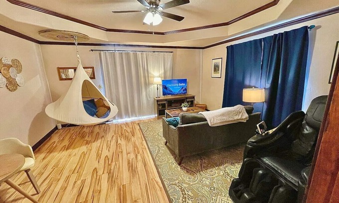 Silt House | Jacuzzi - Harmony Suite