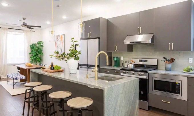 Brewerytown House | JadeHouse Brewerytown- Museum of Art | Patio