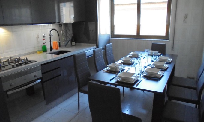 Ponferrada Condo | Jaen Apartment - Apartment in Ponferrada