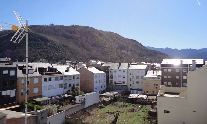 Ponferrada Condo | Jaen Apartment in Ponferrada