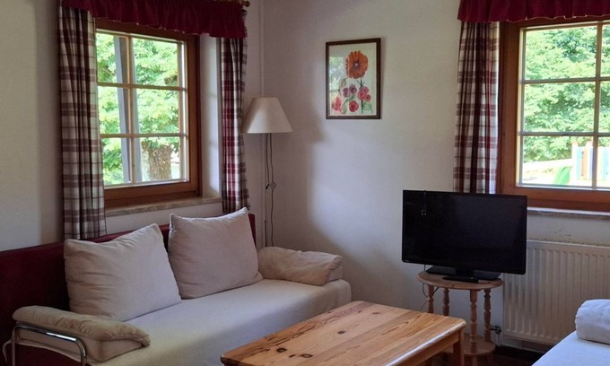 Notsch im Gailtal Cabin | Jagawinkel Apartment No. 3 - Wasserleonburg Castle