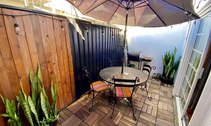 Playas de Tijuana Apartment | Jaguar Studio - 1 double-bed, kitchen & terrace