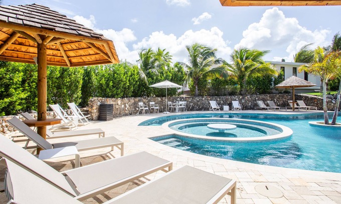 Willemstad Apartment | Jan Sofat LUX 16, Luxury apartment, shared pool, ground floor