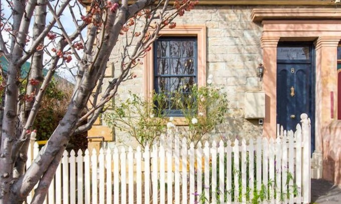 North Hobart Cottage | Jane Cottage 1855 - Tasmania