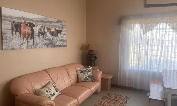 Thembelihle House | JanRI Gasteplaas