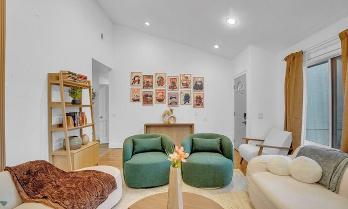 Edenvale House | Japandi Garden Home/Jacuzzi/Game Room/BBQ/Fire pit