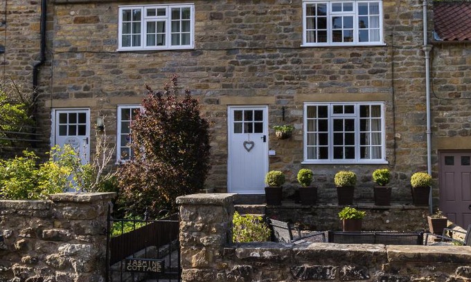 Lastingham House | Jasmine Cottage Lastingham North Yorkshire