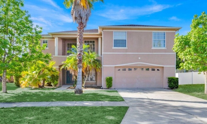 Crescent Lakes House | Jasmine Trace Large Pool Home