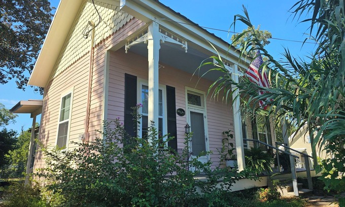 St. Francisville House | Jasperilla Pink house by Louisiana Hospitality Group