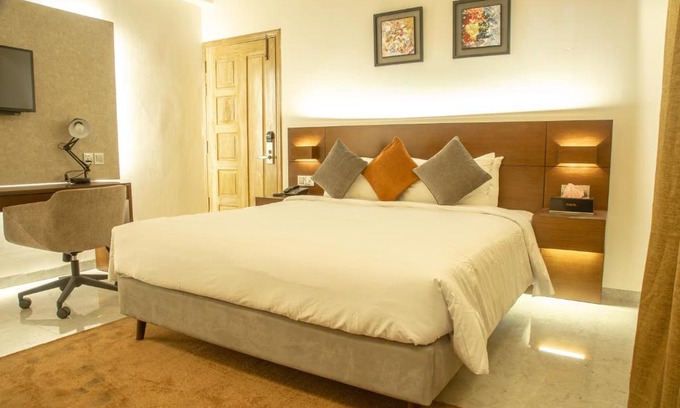 Chittagong Hotel | Jatra Flagship Chattogram City Centre