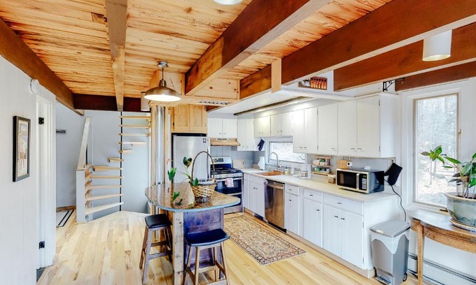 North Troy House | Jay Chalet