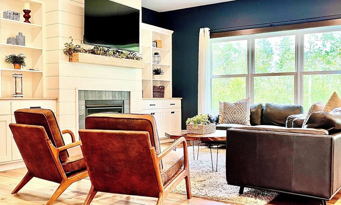 Esko House | Jay Cooke Park and Spirit Mtn Retreat with wood-burning sauna and game room