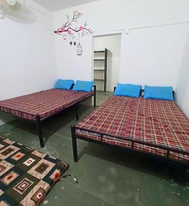 Jejuri Hotel | jay malhar bhaktniwas and lodging jejuri