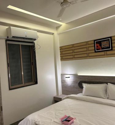 Kadadhe Hotel | Jayam Royal Hotel