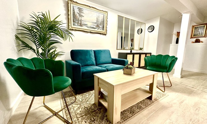 St. Albans Apartment | JayLei HumbLE AbodE