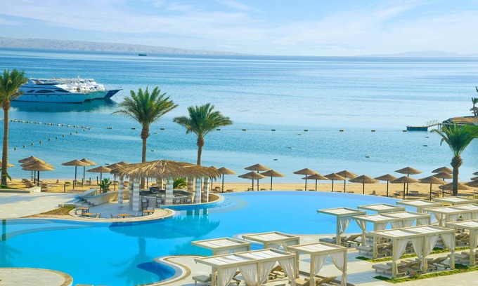 Al Mamsha El Seyahi Resort | JAZ Elite Casa Del Mar Beach