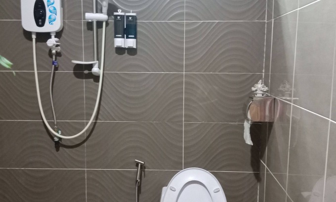 Tanjung House | Jaze 1 - Accomodates 2 adults and 2 children comfortably