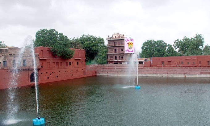 Gulab Sagar House | Jee Ri Haveli - View of Gulab Sagar Lake & Mehrangarh Fort.