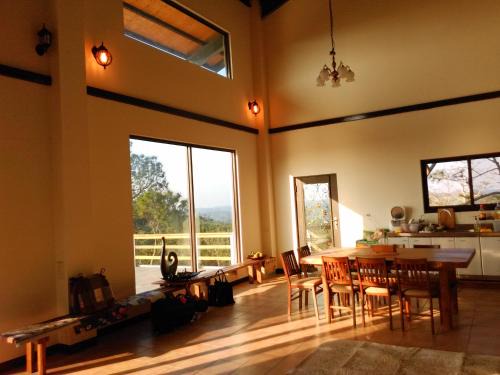 Emei Cabin | Jeff Maker TW Workshop