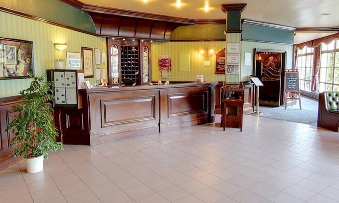 Goschwitz Hotel | Jembo Park