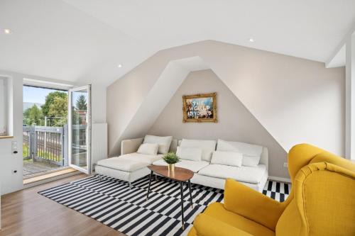 Oberdorla Apartment | Jenapartments Penthouse Terrasse Waschtrockner sehr zentral