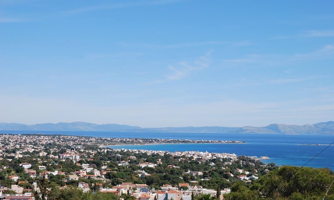 Spata-Artemida Apartment | Jenny's house!Overlooking at mountain and sea views!