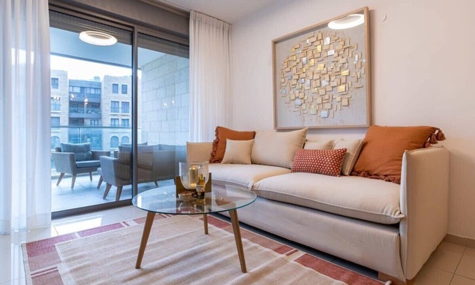 Jerusalem City Centre Apartment | Jerusalem Garden Hagan - Isrentals