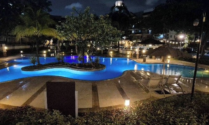 Pasig Apartment | JeweI's Homey Place -2br in a resort-like condo
