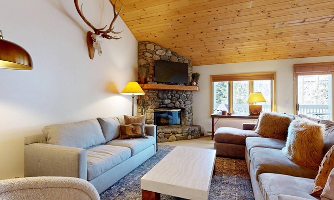Teton Pines House | JHRL - Teton Pines Townhome #20