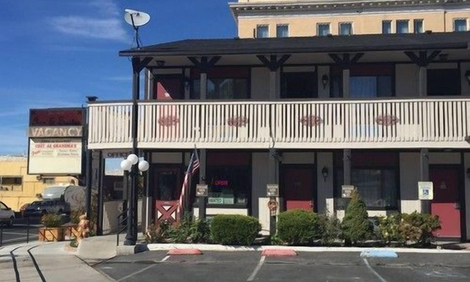 Tonopah Hotel | Jim Butler Inn & Suites