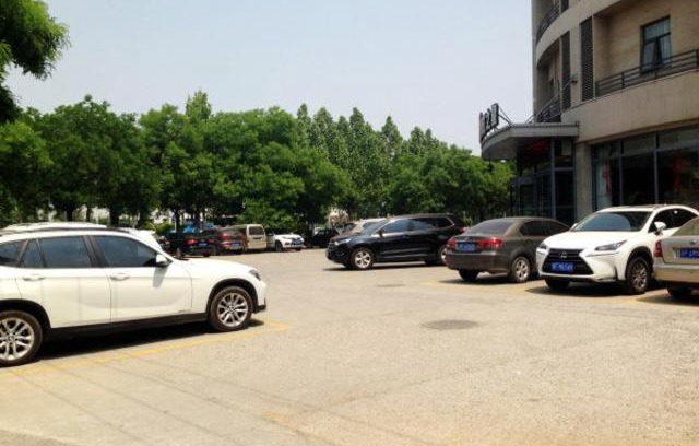 Lianchi District Hotel | Jinjiang Inn Baoding Military School Square