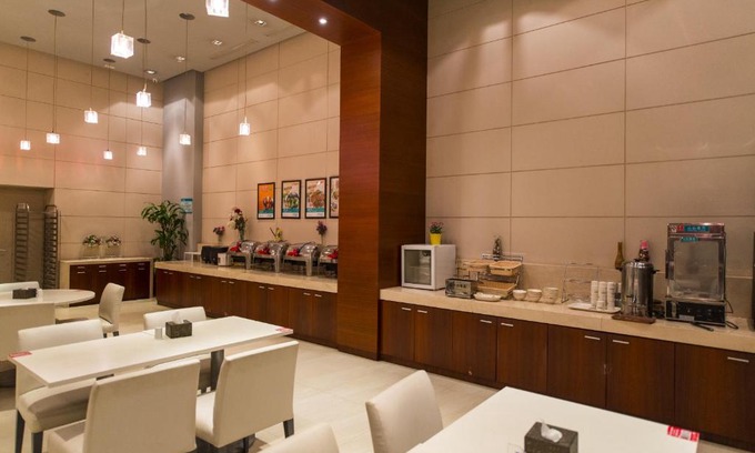 Kongtong District Hotel | Jinjiang Inn Pingliang West Station Xuanhe New City