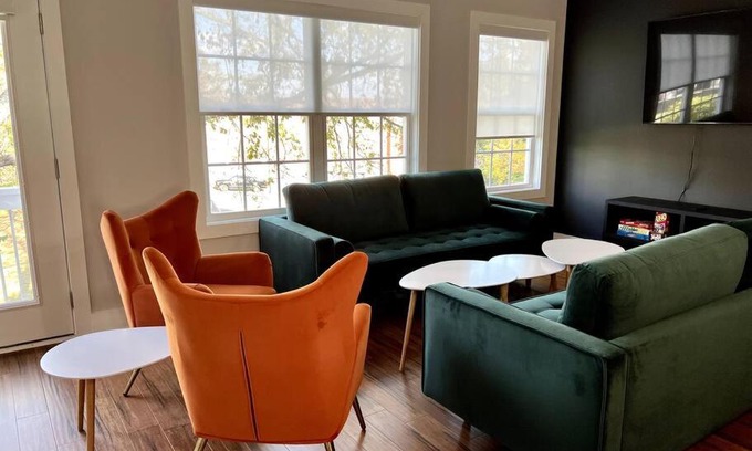 Nashville House | Jink Hippies and Cowboys - 7 beds - sleeps 10
