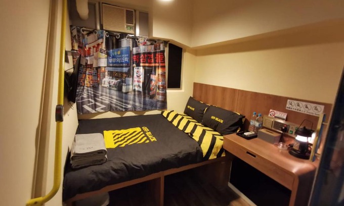 Tsim Sha Tsui House | 九巴旅馆