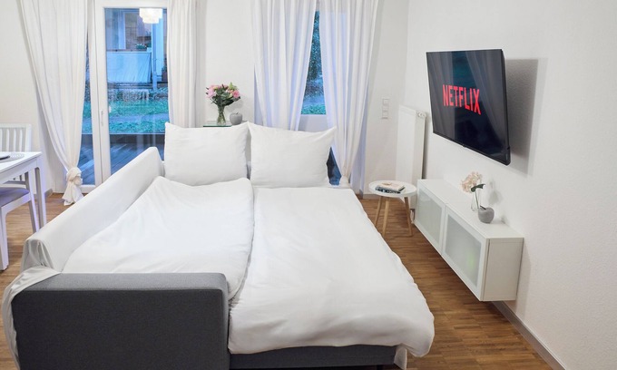 Walldorf Apartment | JJ-TS - Central apartment - near SAP - parking lot - terrace