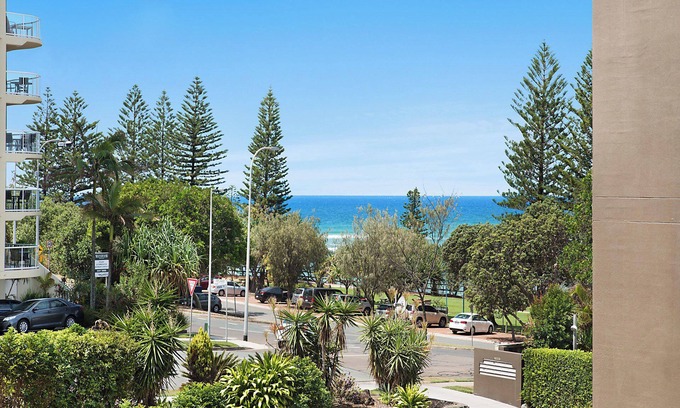 Moreton Bay Region Apartment | Joanne Apartments - ocean views from ground floor modern apartment.