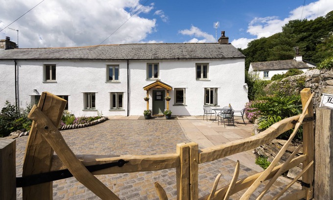 Brigsteer Cottage | Joe's Cottage - Brigsteer Village, near Kendal. Dog-friendly