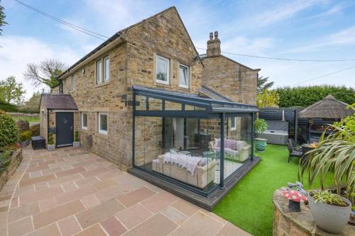 Ripley House | Johns Cottage