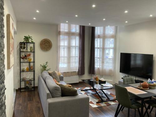 Sens Apartment | Joli appart F2, les 3 croissants, centre ville