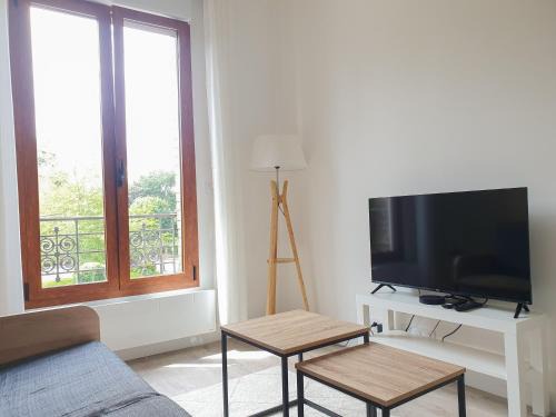 Velizy-Villacoublay Apartment | Joli studio en centre-ville à 20 min de Paris