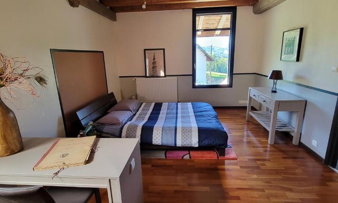 Les Echelles House | Jolie chambre en Chartreuse