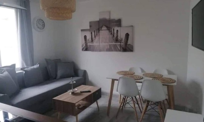 Longjumeau Apartment | Jolie F2, 4 Personnes, à 25 min de Paris, 15 min D'orly