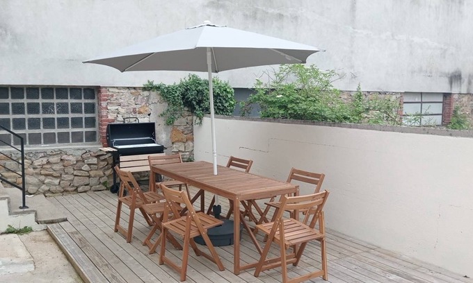 Vierzon House | Jolie Maison Avec Petit Jardin à Louer Proche de la Gare de Vierzon