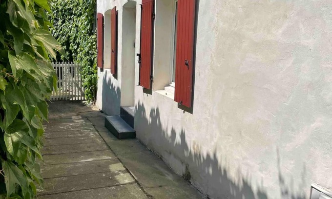 Equemauville House | Jolie Maison en Plein Cœur Dhonfleur