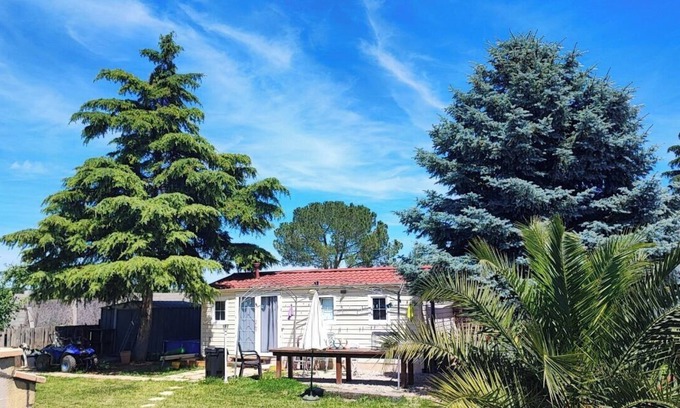 Aigues-Vives House | Jolie Mobil Home Dans un Écrin de Verdure au Calme Accès Piscine 20' des Plage