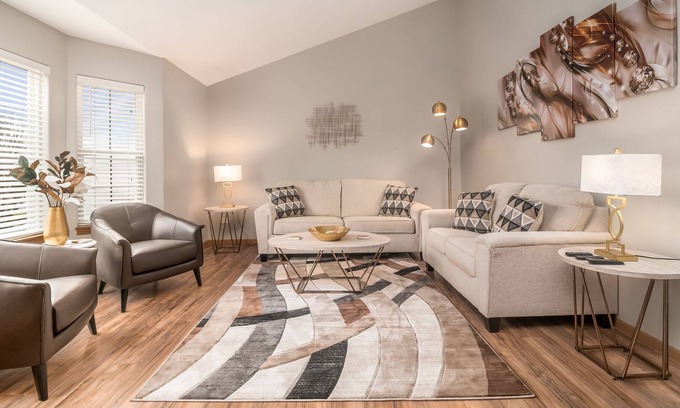 Joliet House | Joliet Rental -Wake Island